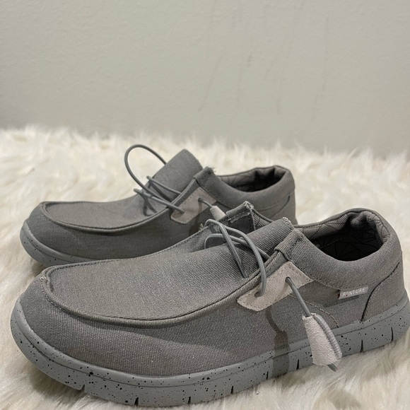 Men’s Fanture Grey Slip On Lightweight Travel Shoes Size 8.5 US! - Picture 4 of 9